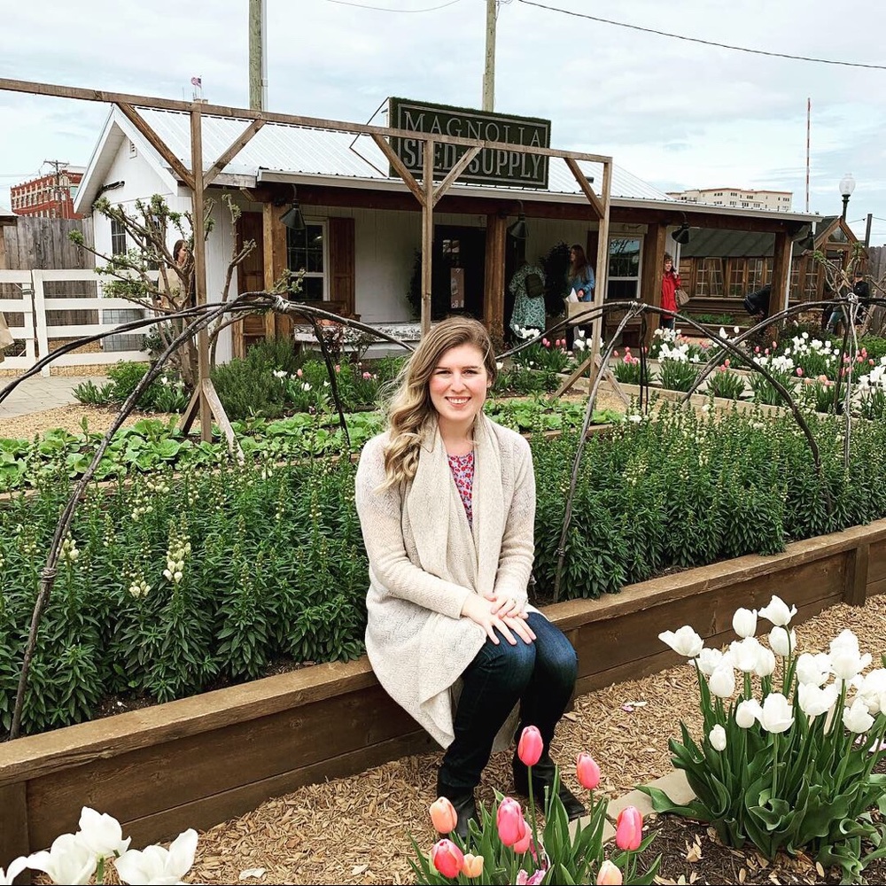 Meet your Posher, Lauren